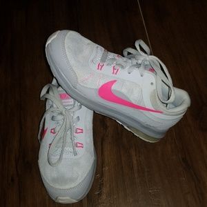 Gray Nike w/ Hot Pink Swosh Perfect used condition